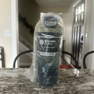 BlenderBottle ProStak Shaker & Storage